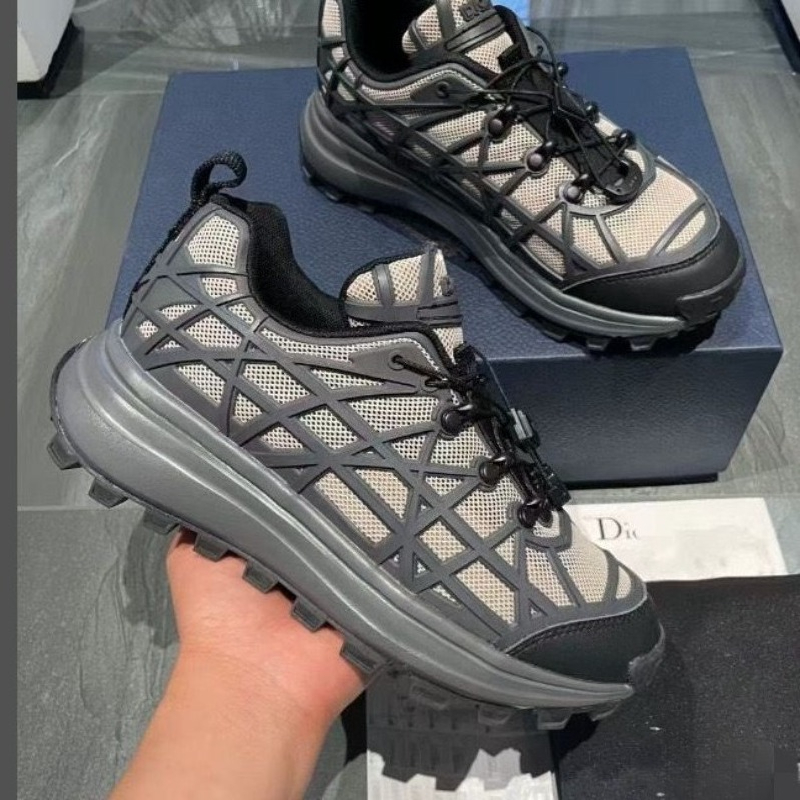 男性スニーカーカジュアルアウトドアシューズランニングファッシ - Badminton Shoes のレビューと価格